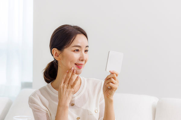 습관 개선부터 의학적 조치까지 나만 알고 싶은 주름 관리 ‘5가지 레슨’